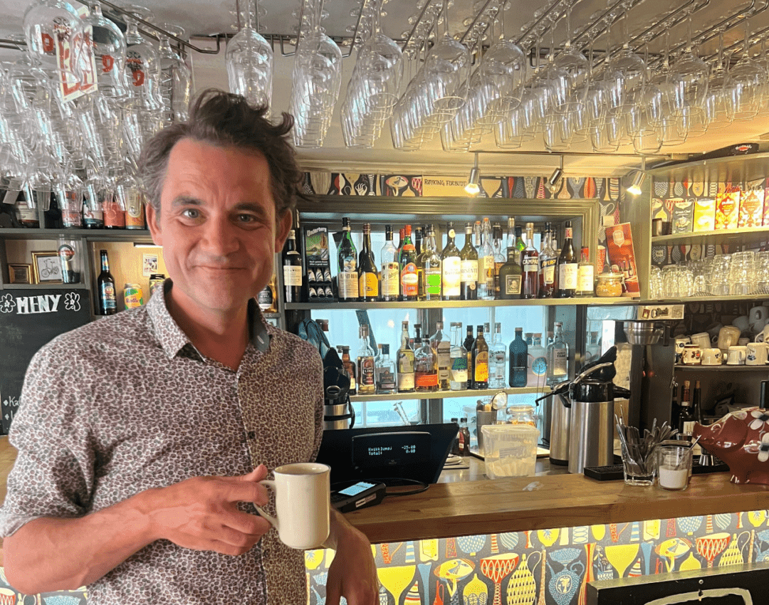 Se, hvordan Antikvariatet skiftede til et brugervenligt POS-system med mobil backoffice, Tripletex-integration og solid kundesupport ved hjælp af Munu.